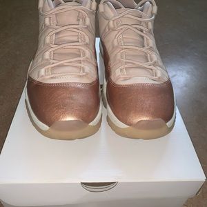 Jordan 11 rose gold